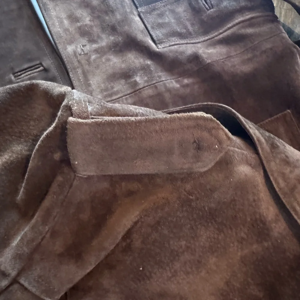 Vintage Men's Brown Suede Jacket - Picture 6 of 12